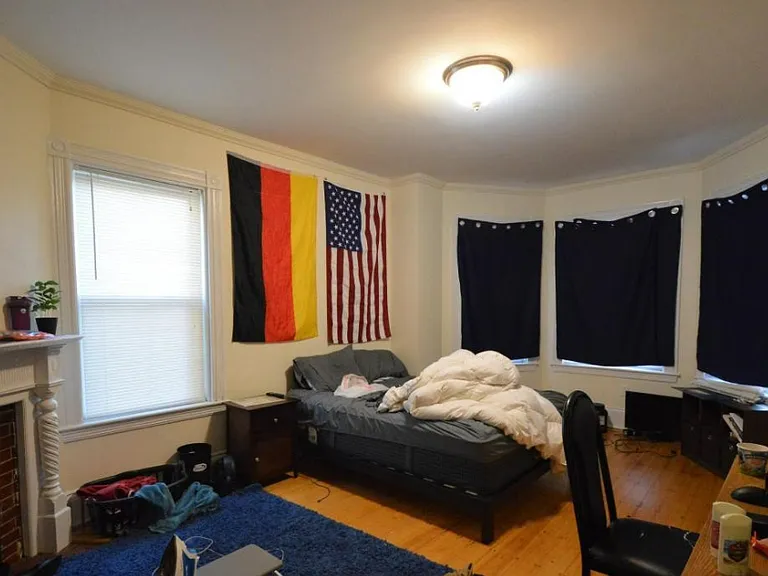 30 Circuit St #3 — Photo 3