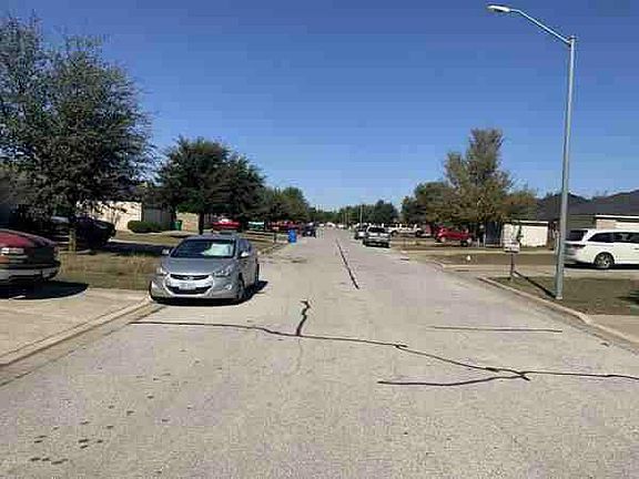 4th image of 2804 Don Hill Ln