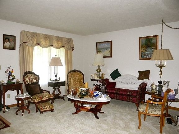 Great spot for formal dining but owners use it for formal living.