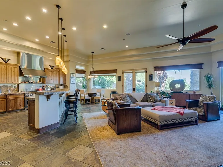 549 Regents Gate Dr — Photo 14