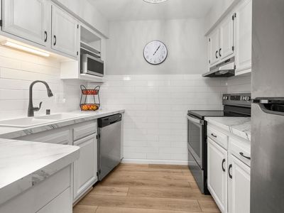 N82W13510 Fond du lac Avenue #B103, Menomonee Falls, WI, 53051