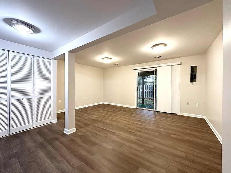 5700 Medallion Ct — Photo 29