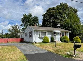 37 Timberlane Rd, New Bedford, MA 02745