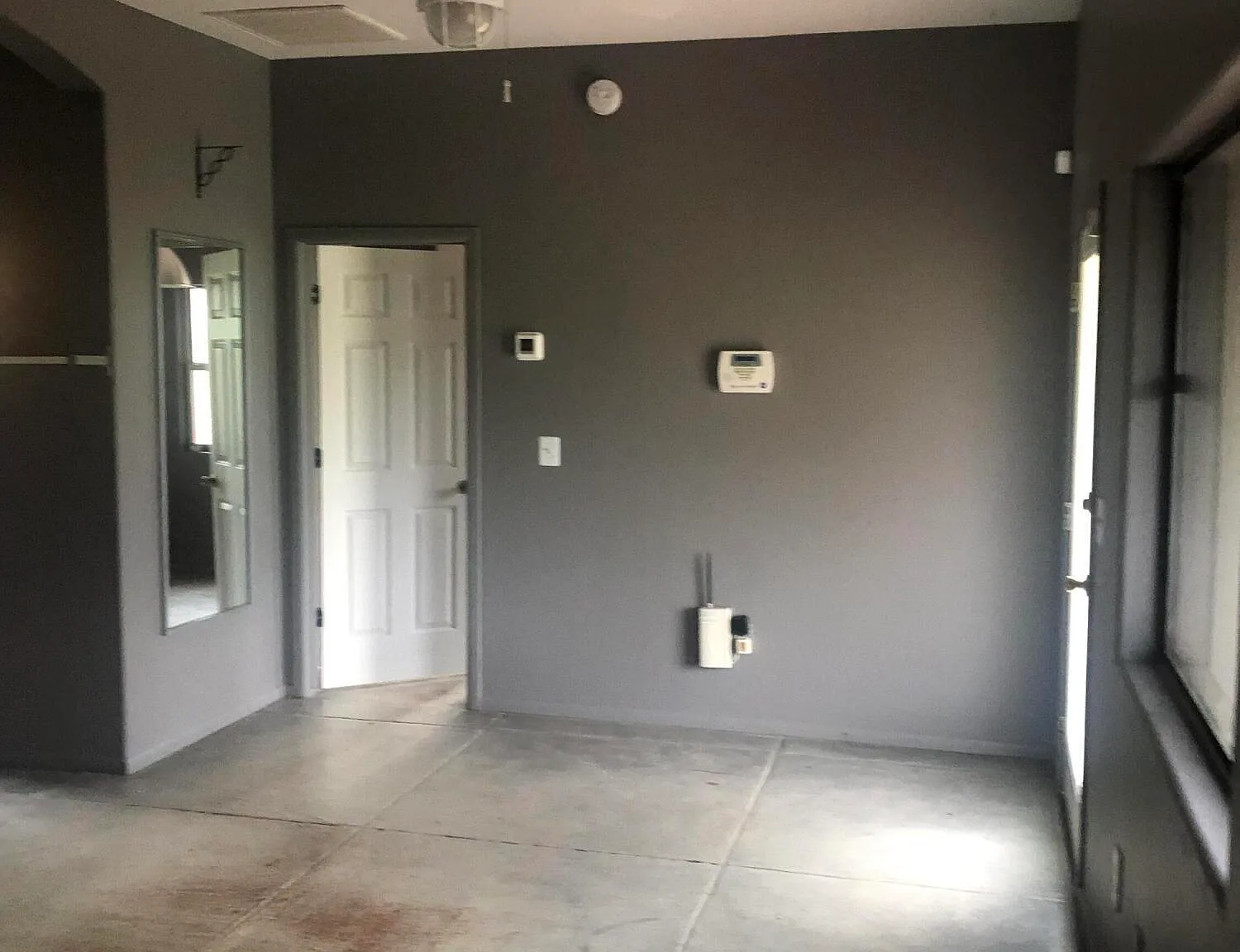 3 bed, 2.0 bath, 1066 sqft, $1,650 — Photo 2