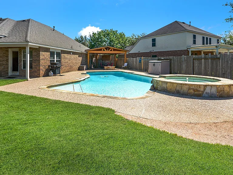 28139 Canyon Wren Dr — Photo 37