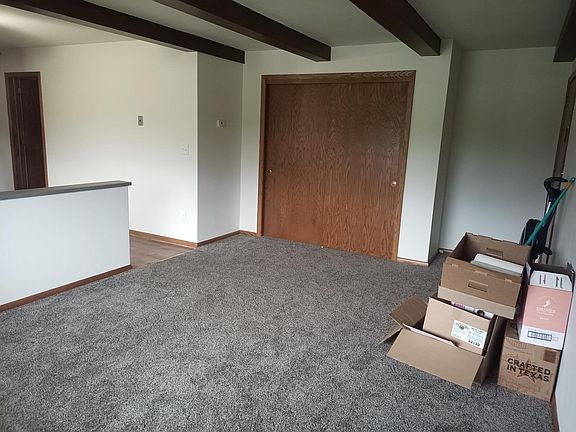 4th image of 1380 Old Main St S #1