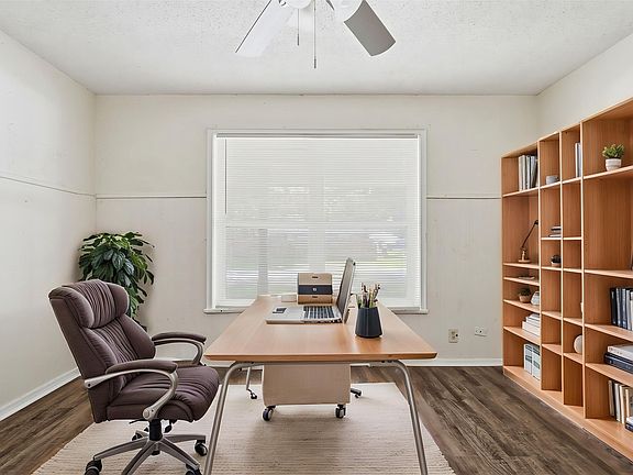4th image of 2806 E Atoll Dr