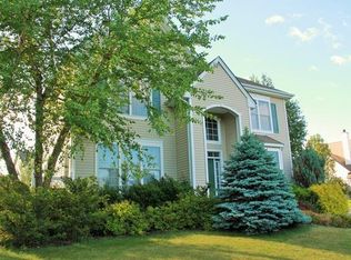 2 Paisley Ct, Highland Mills, NY 10930