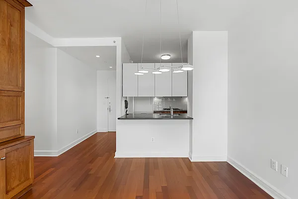 Rented by Level Group | media 15