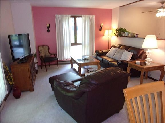 5th image of 126 Arcade Ave