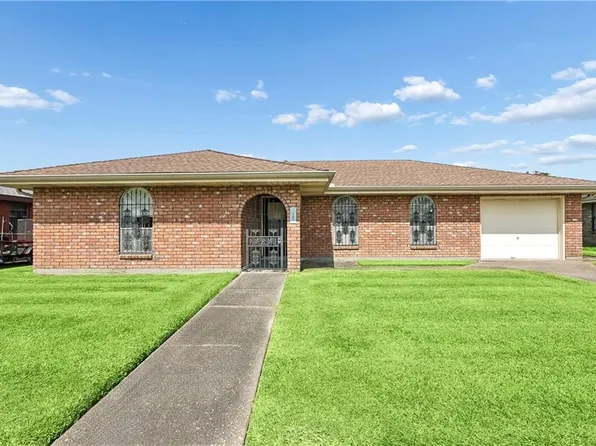 1104 Candlelight Ct, Marrero, LA 70072