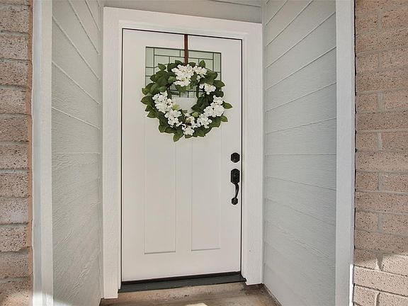 5th image of 8518 Furlong Ln