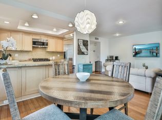 35 McAfee Ct, Thousand Oaks, CA 91360