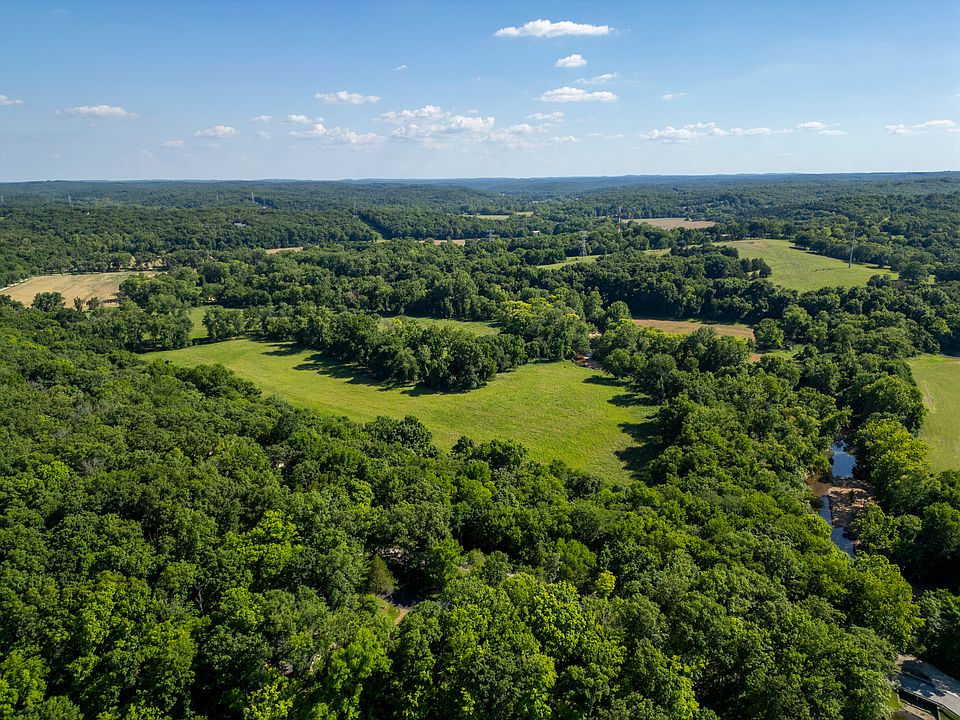 1st image of 4 Howe Xing