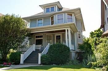 1st image of 835 S Elmwood Ave