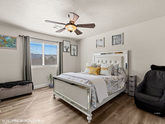 5th image of 182 Jacaranda Way