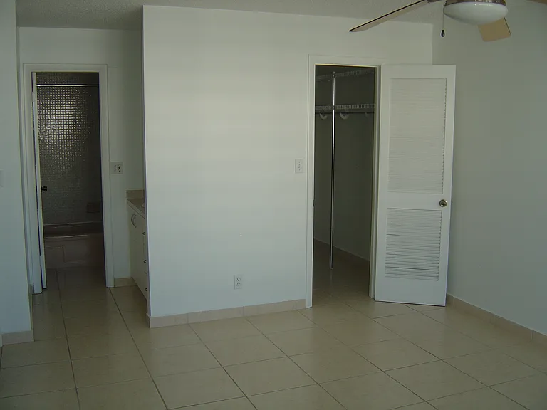 3161 S Ocean Dr #702 — Photo 9