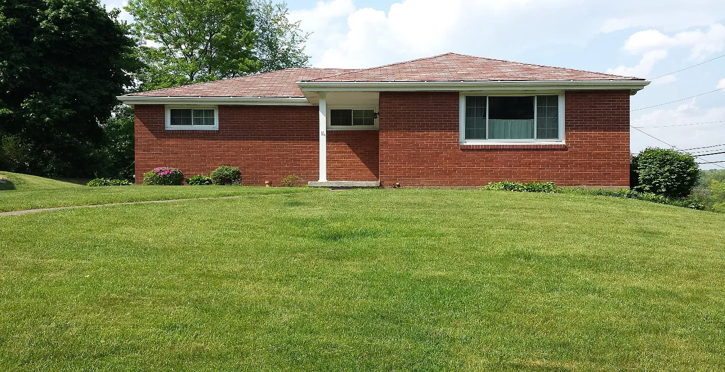533 Guenevere Dr photo 1