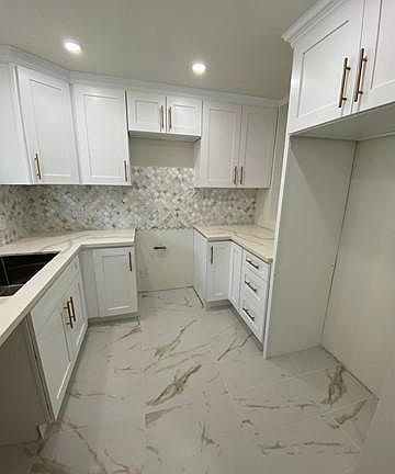 3rd image of 345 N Jackson St APT 203