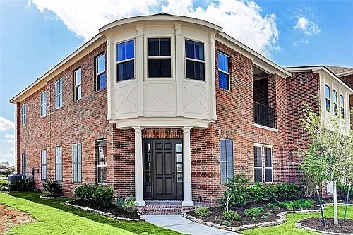 126 Stadium Dr Photo 1