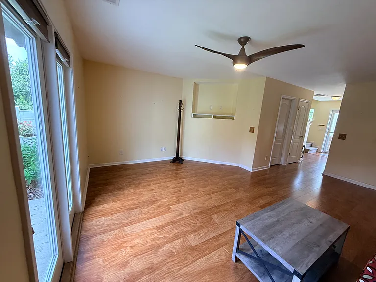 11 Athena Ave — Photo 6
