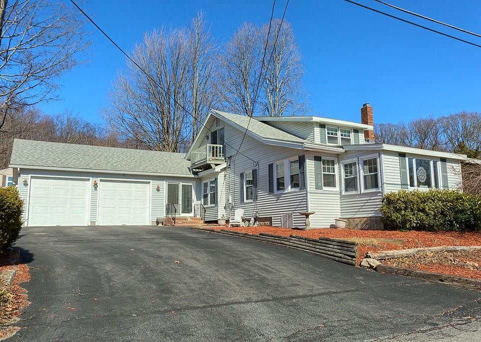 1st image of 9 Kellogg St