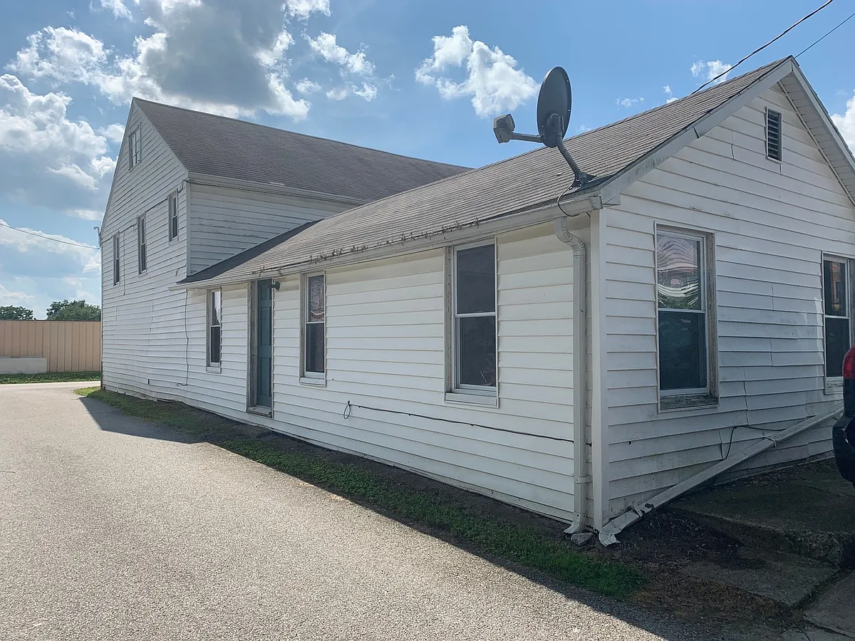 Building Photo - 12 N Main St #C