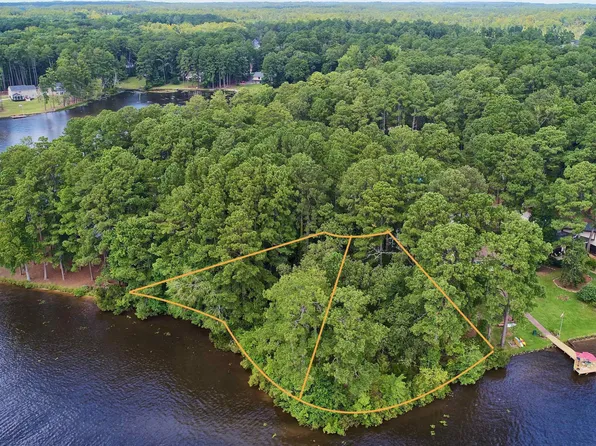 75 Lakeview Dr #75, Carthage, NC 28327