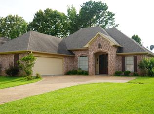 118 Oak Meadow Dr, Clinton, MS 39056