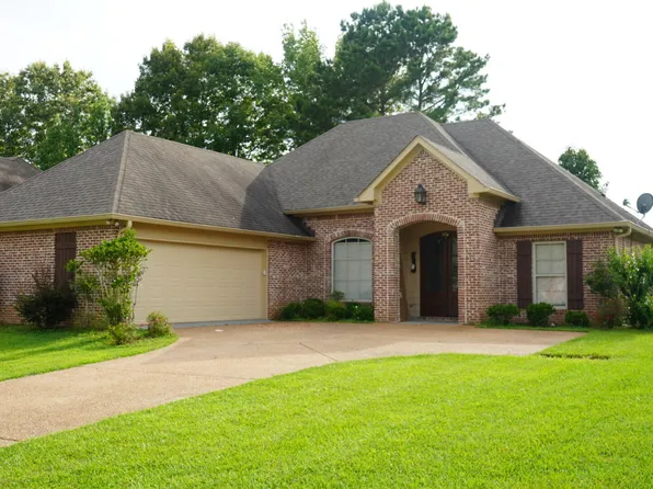 118 Oak Meadow Dr, Clinton, MS 39056