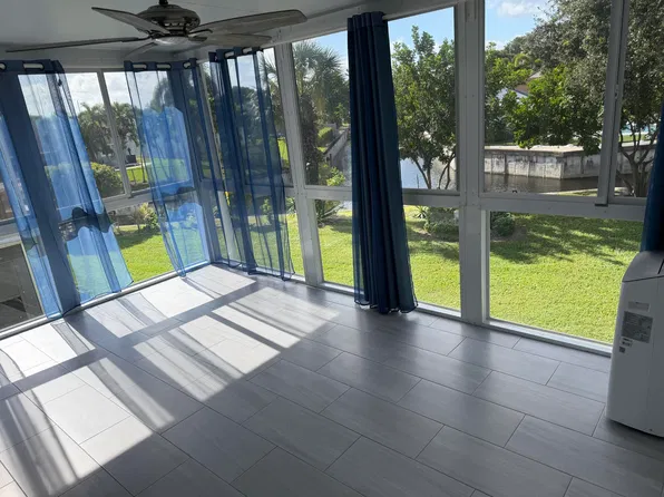 1950 NW 13th St APT 203, Delray Beach, FL 33445