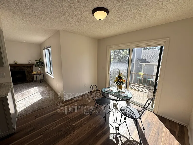 2713 Hearthwood Ln — Photo 8