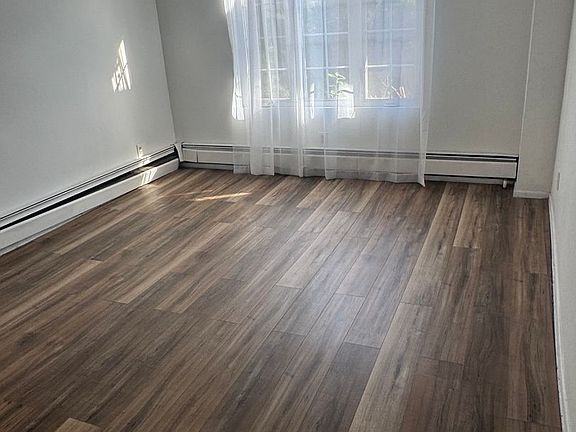 2nd image of 640 College St #1