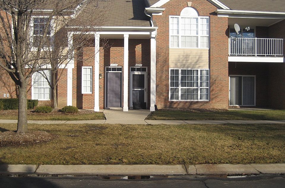 1st image of 45694 Warwick Dr #28