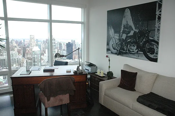 Rented by Victory Park Realty | media 12