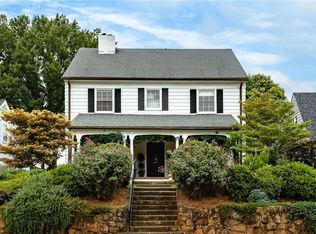 418 N Hawthorne Rd, Winston Salem, NC 27104