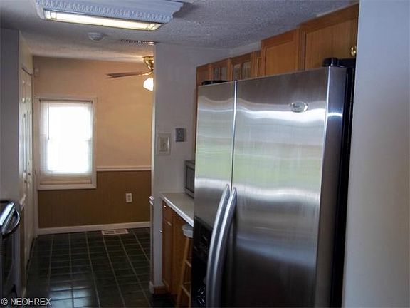 4th image of 1436 E Western Reserve Rd