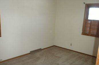 3rd image of 411 N McKenzie St