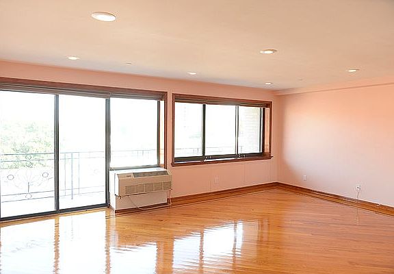 5th image of 9931 66th Ave APT 4A