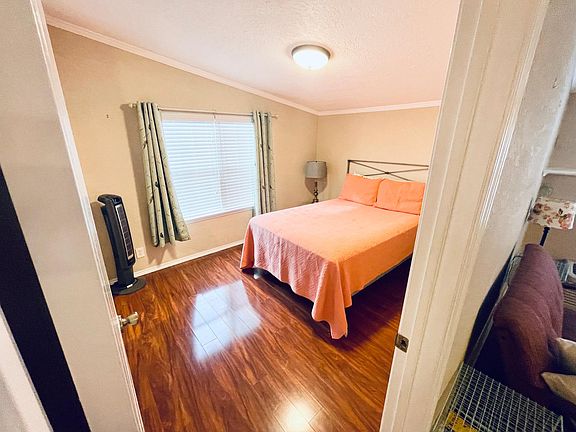5th image of 1216 Muncey