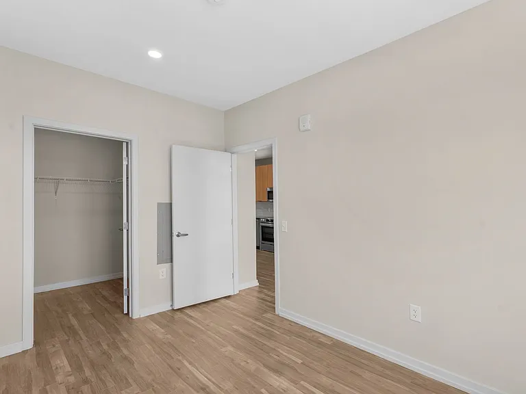 The Keystone Apartments — Photo 106