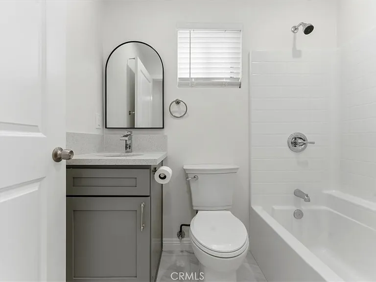 10 Cortez St — Photo 7