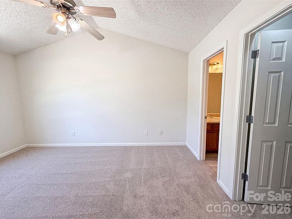 4th image of 5023 Drake Pond Ln