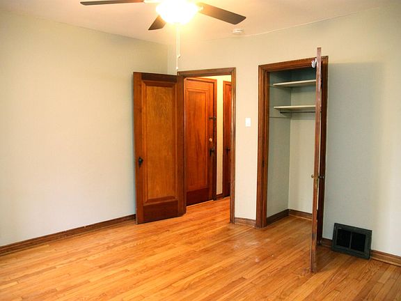 2nd image of 5116-5122 Jamieson Ave