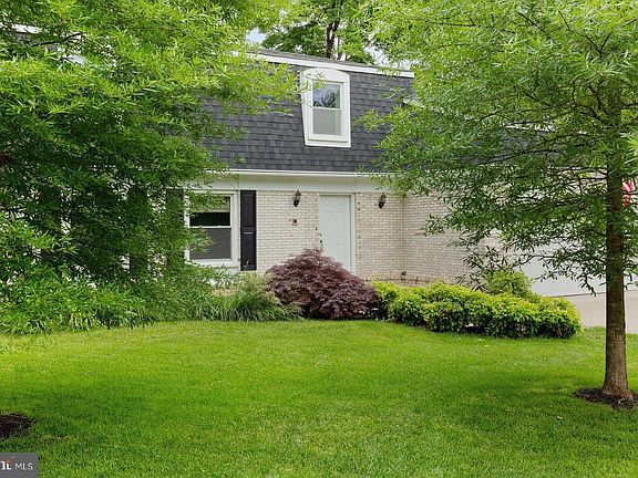 5th image of 4410 Boxwood Dr