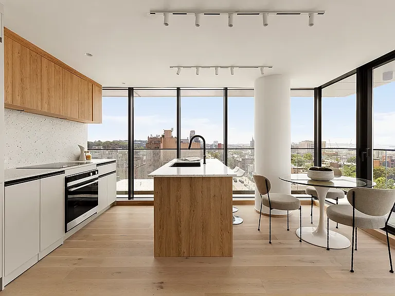 179 20th St #5B — Photo 3