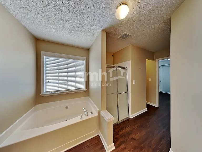 3450 Ridgefair Dr — Photo 13