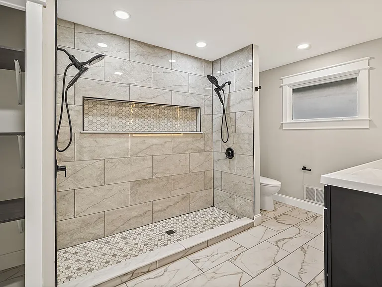 1201 Lindberg Rd #2 — Photo 2
