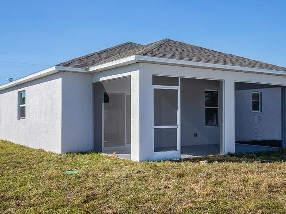 3rd image of 1423 SW 17th Ave