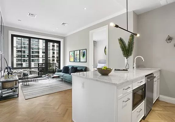 3rd image of 182 Concord St #1B35
